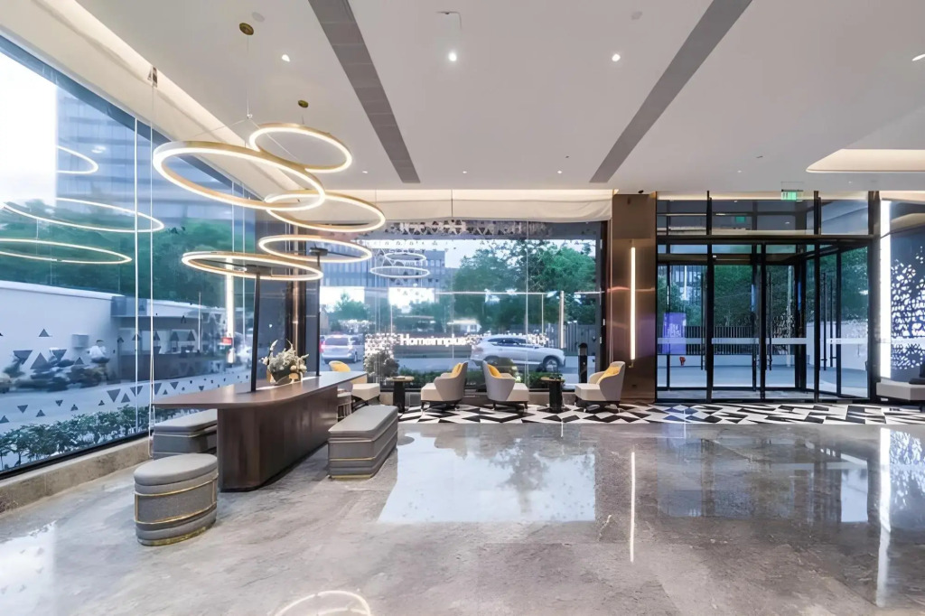 Home Inn - Shanghai New International Expo Center Expo Park Gaoke West Road Subway Station