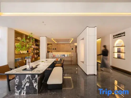 Weifang Qingzhou Ancient City Tuoshan Middle Road Atour Hotel
