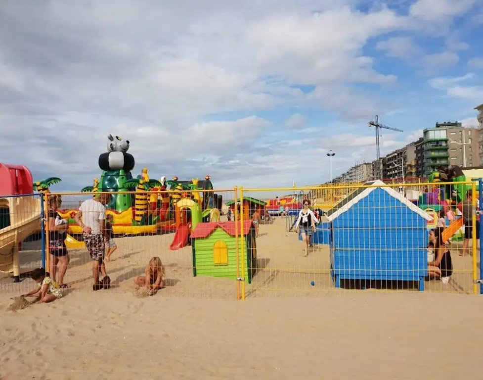 Apartment in Koksijde near the Beach