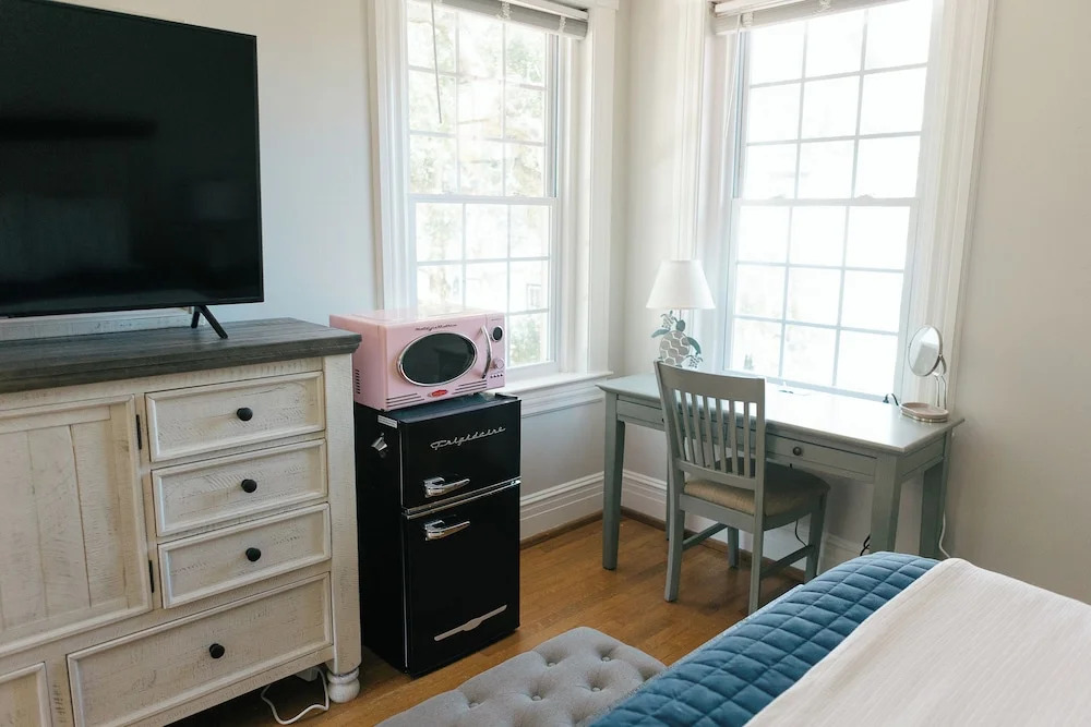 The Carriage House Inn Bed and Breakfast