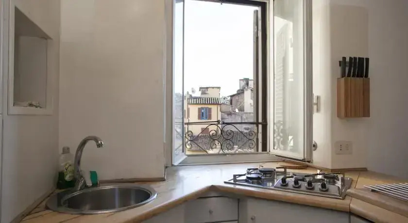 Citiesreference - Romantic getaway in Campo de Fiori