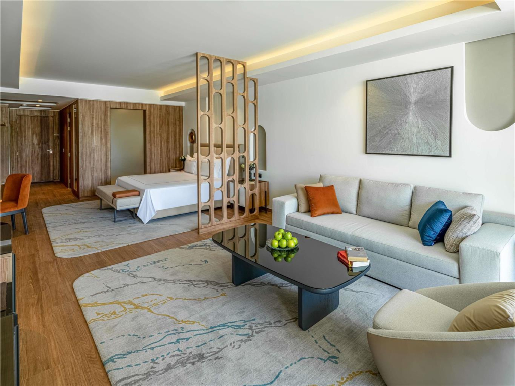 Rixos Premium Magawish Bay View