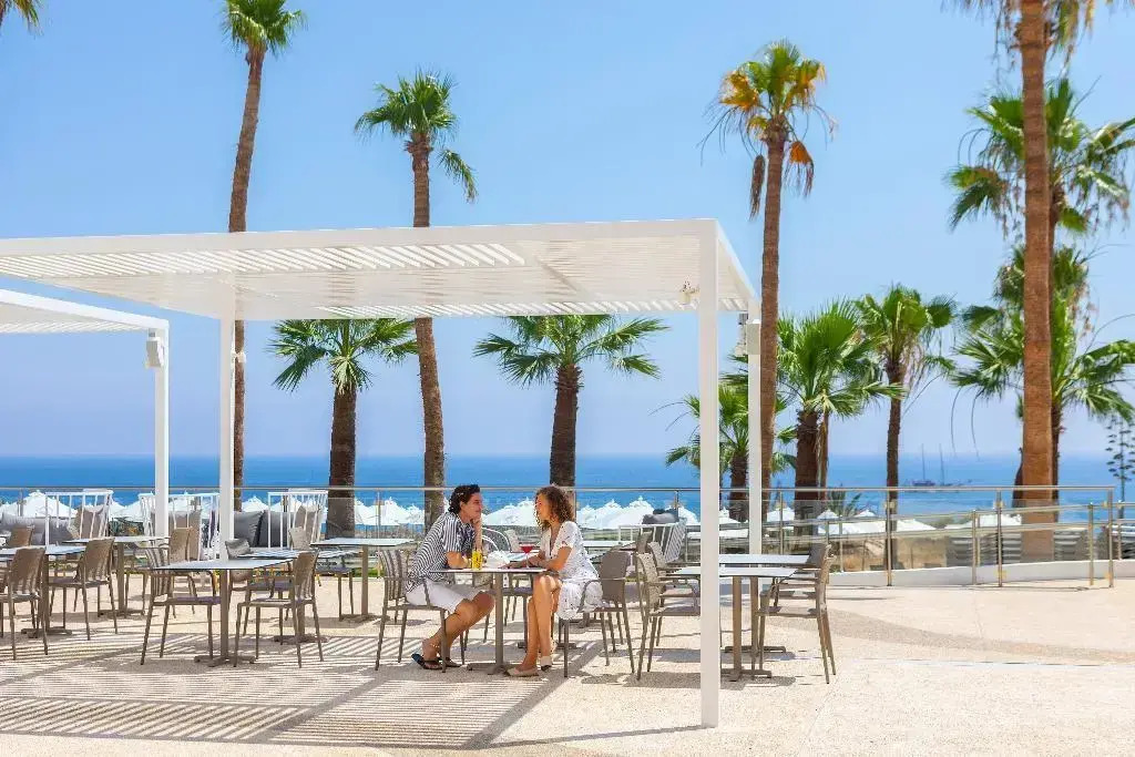 Leonardo Crystal Cove Hotel & Spa - Adults only