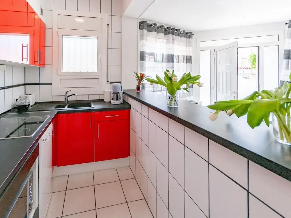 Beautiful Holiday Home for 4 With Private Swimming Pool