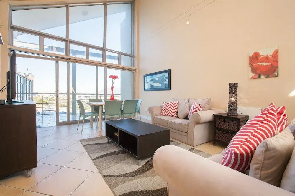 3BR Coastal Stay Balcony BBQ Views by CTHA
