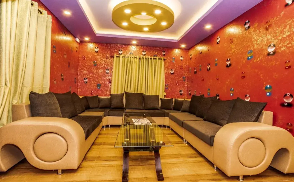 Hotel Omega By OYO Rooms