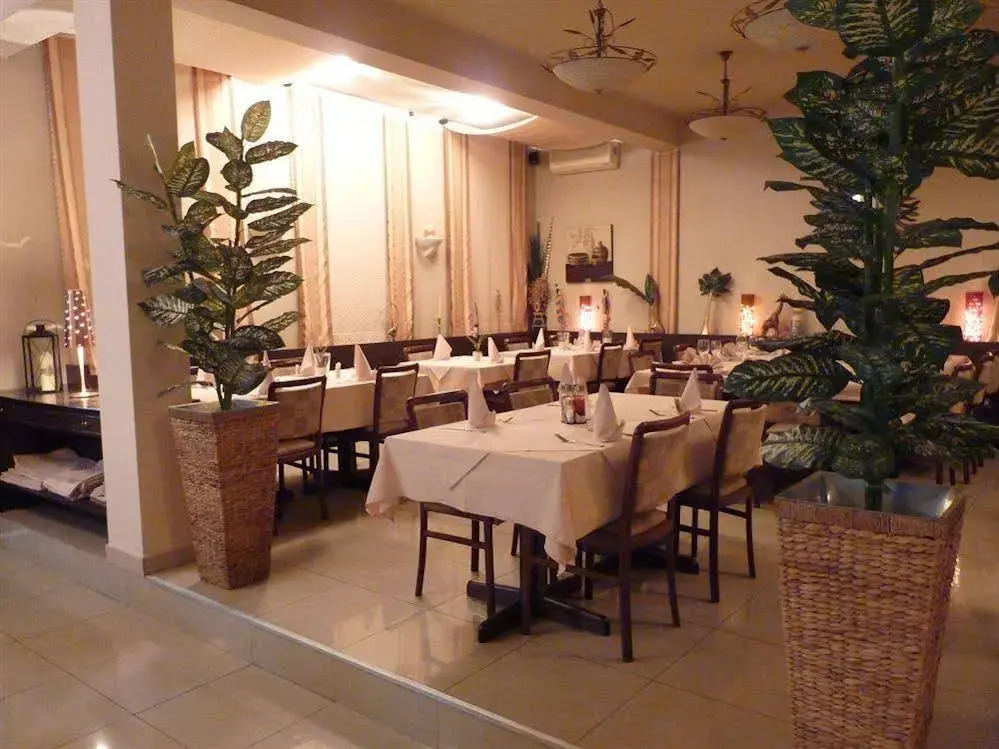 Hotel Oasis