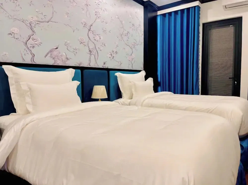The ORCHID PREMIUM Hotel