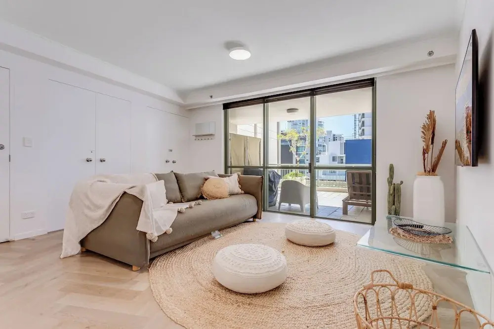 The Meriton Apartments on Main Beach