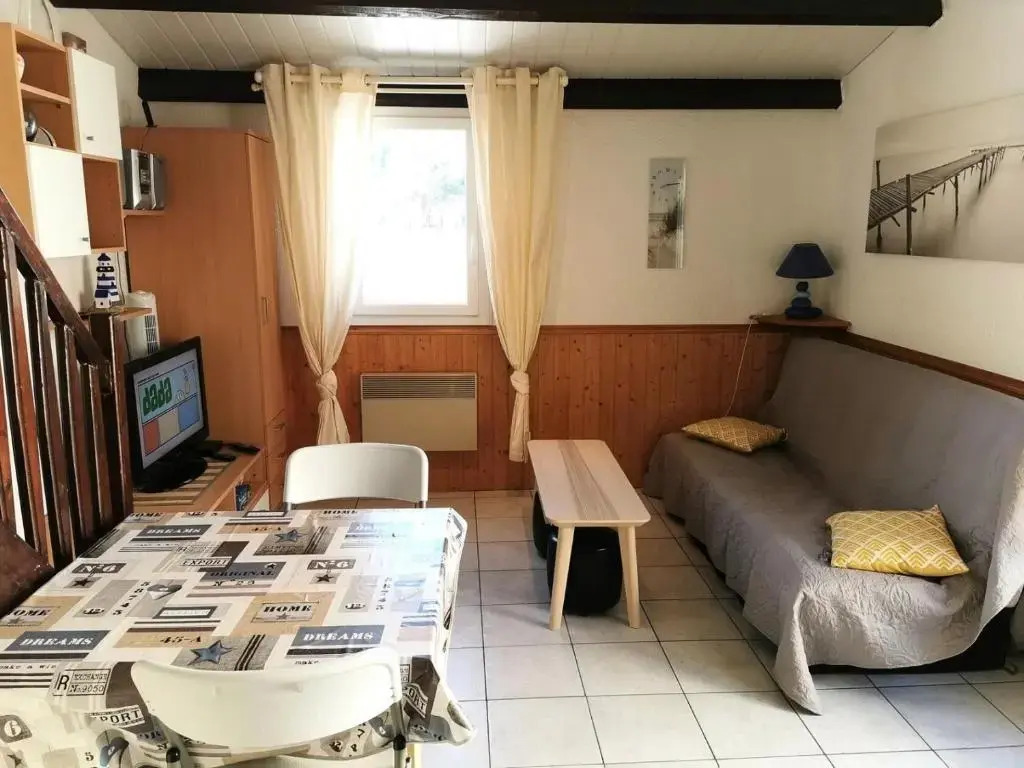 Résidence LES LEUCATINES 1 - Maisons & Villas pour 6 Personnes 44