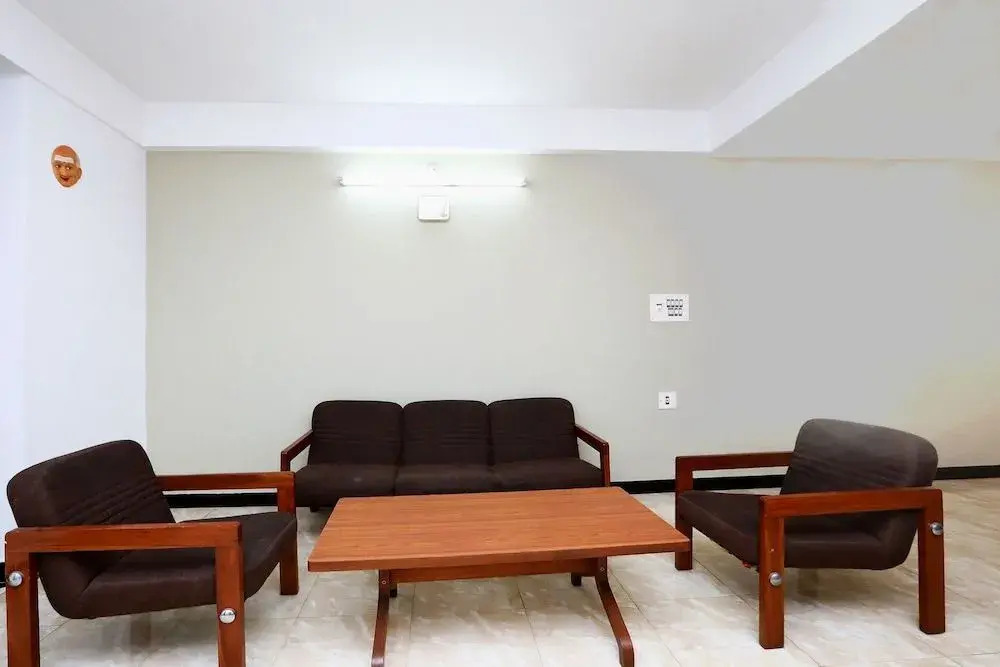 Oyo 19157 Kuteer Home Stay
