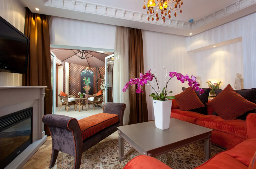 Art Palace Suites & Spa