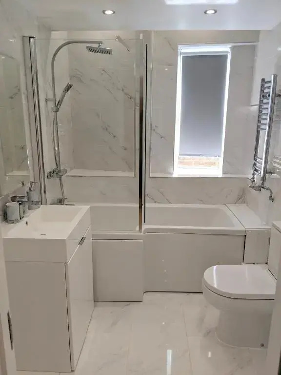 Spacious 2-bed apartment in central Kingston near Richmond Park