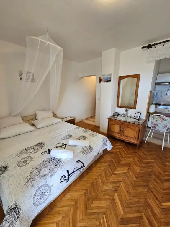 Studio in Tribunj Near Bristak Beach