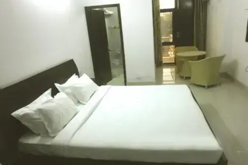 Khushi Inn Bed & Breakfast