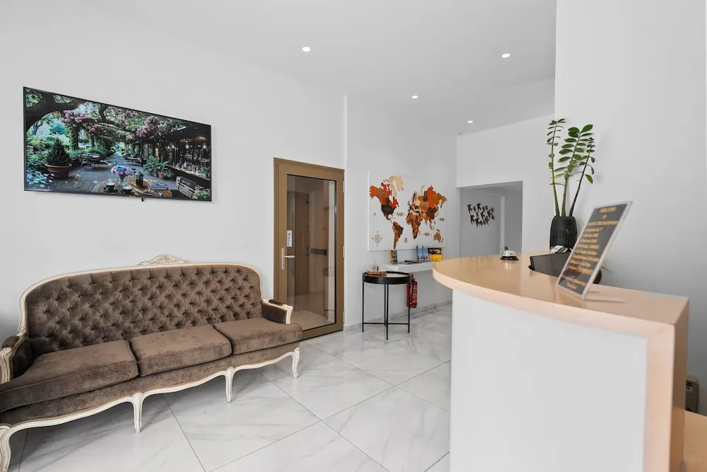 Marvel Deluxe Rooms