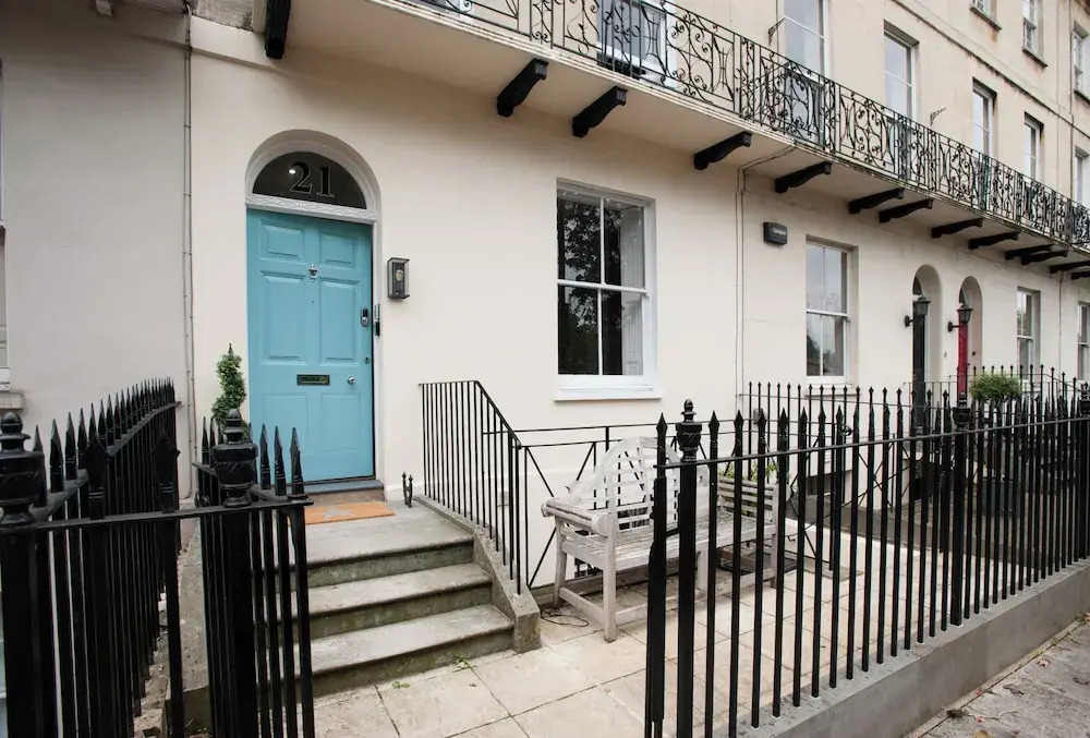 21 Montpellier Terrace