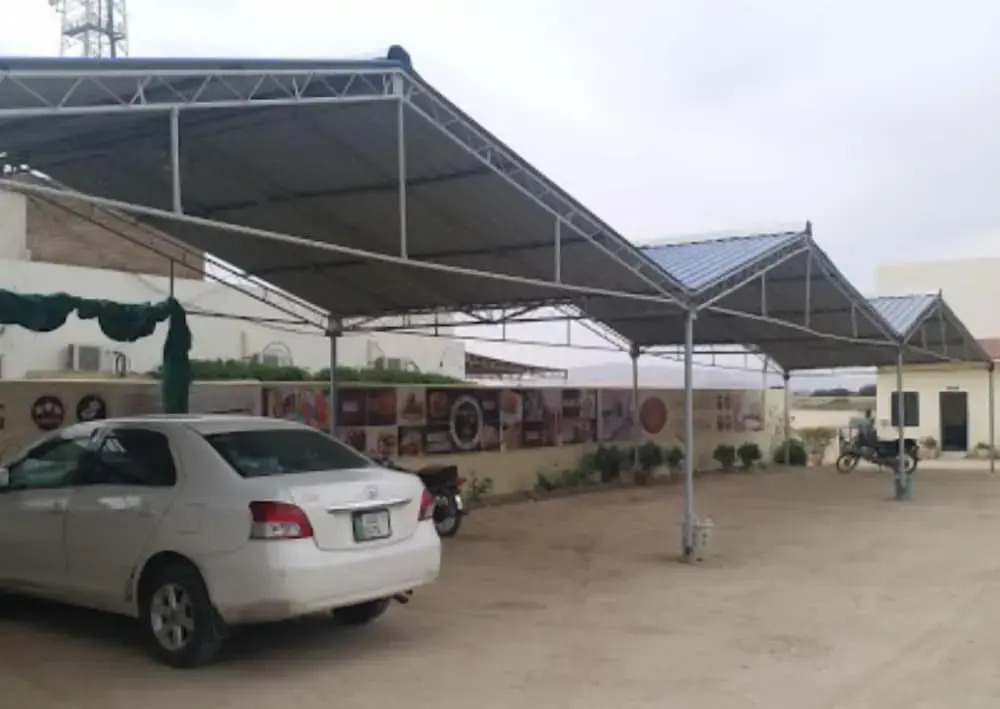 Hotel Sehwan Divine
