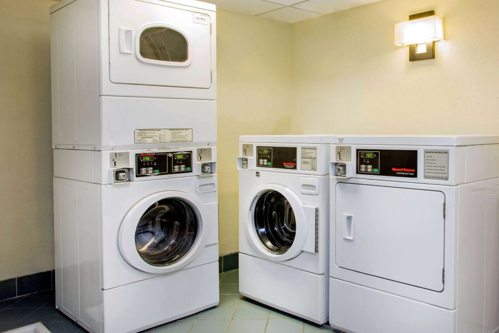 La Quinta Inn & Suites by Wyndham Fremont Silicon Valley