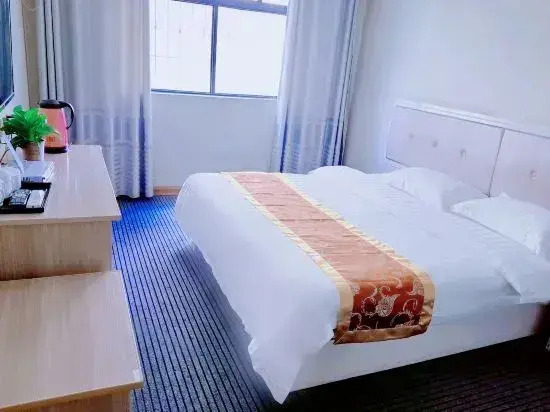 Zhumadian post station Express Hotel