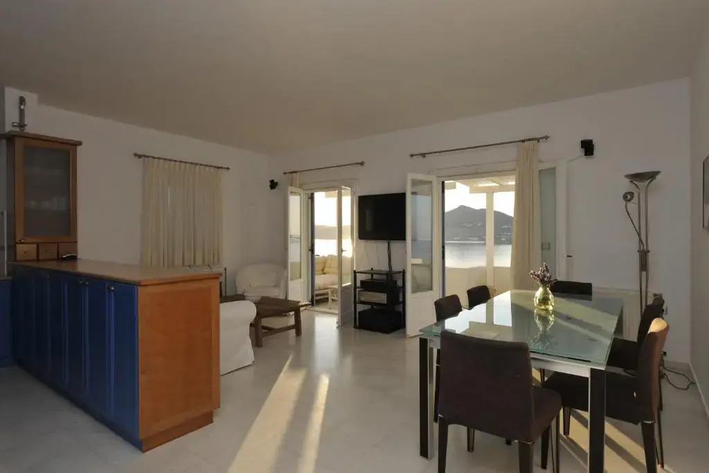 Armenistis Apartment