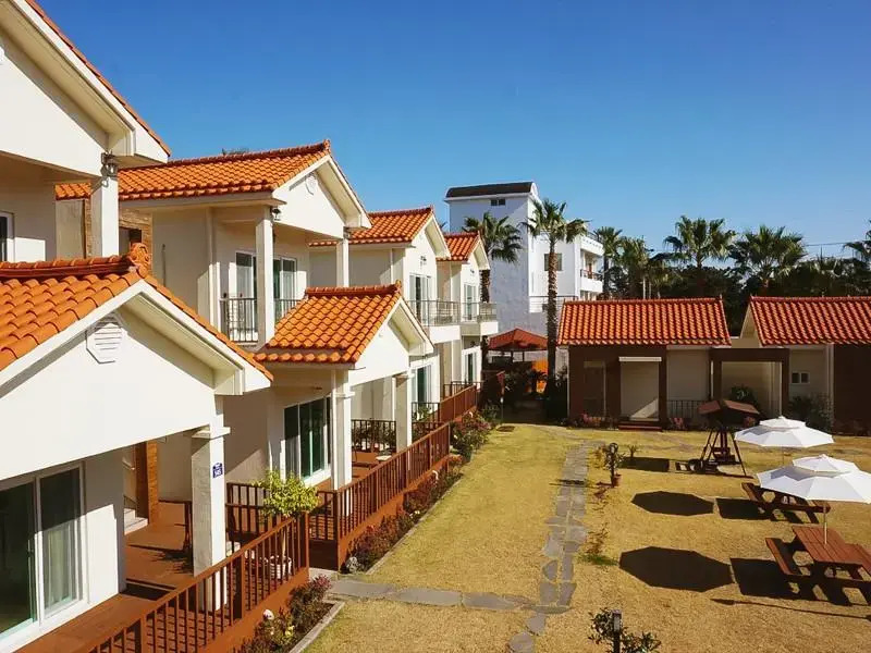 Seoguipo Soranghozen Pension