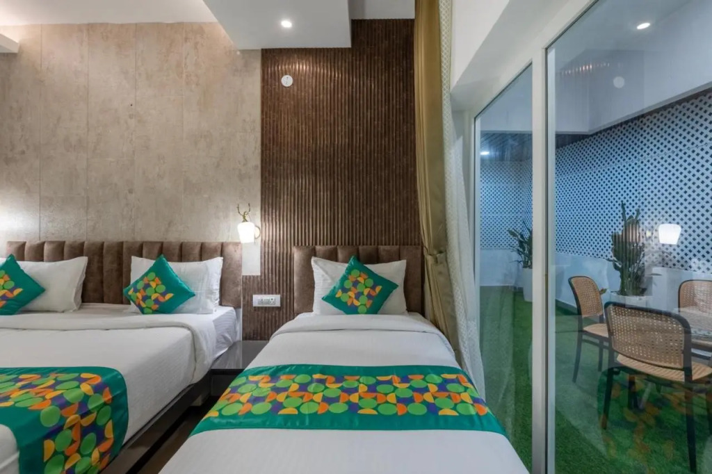 Treebo Premium Emerald Dove With Swimming Pool