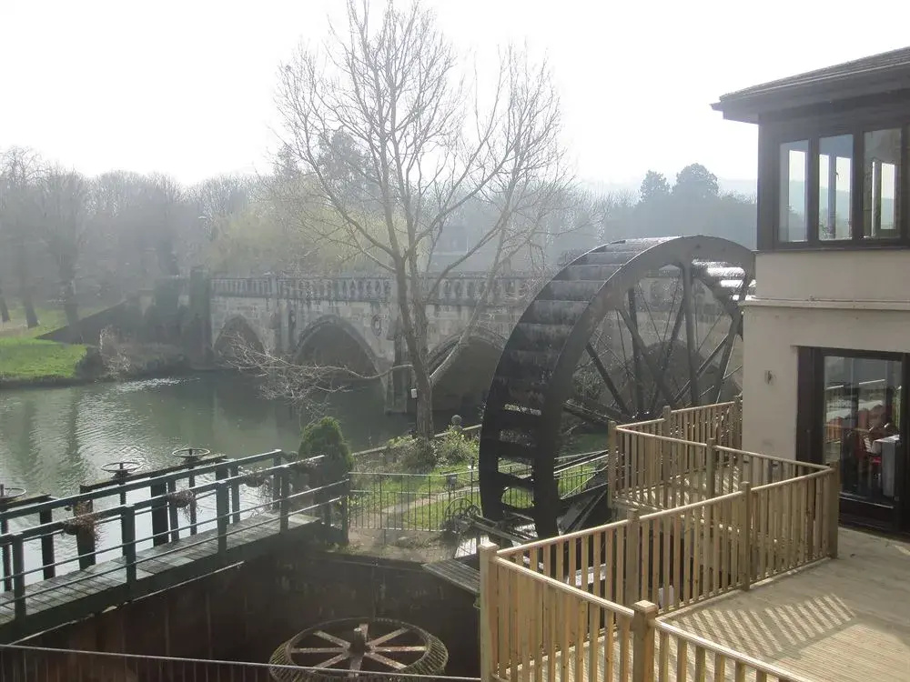 Old Mill Hotel & Lodge