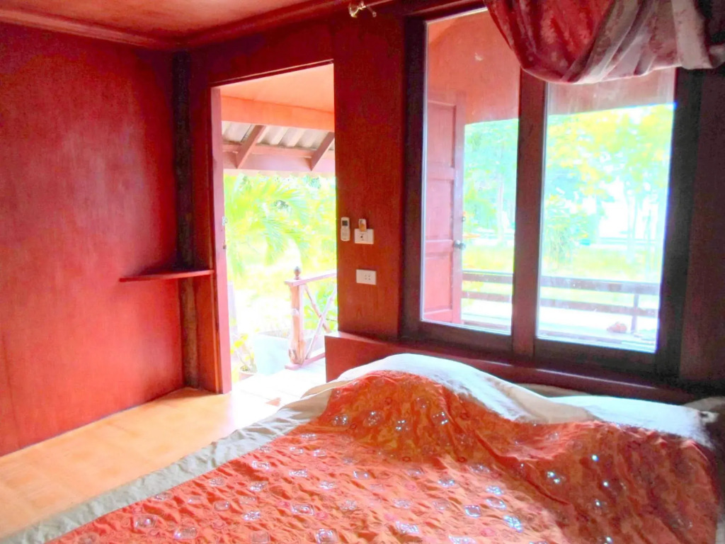 Bangrak Bungalow
