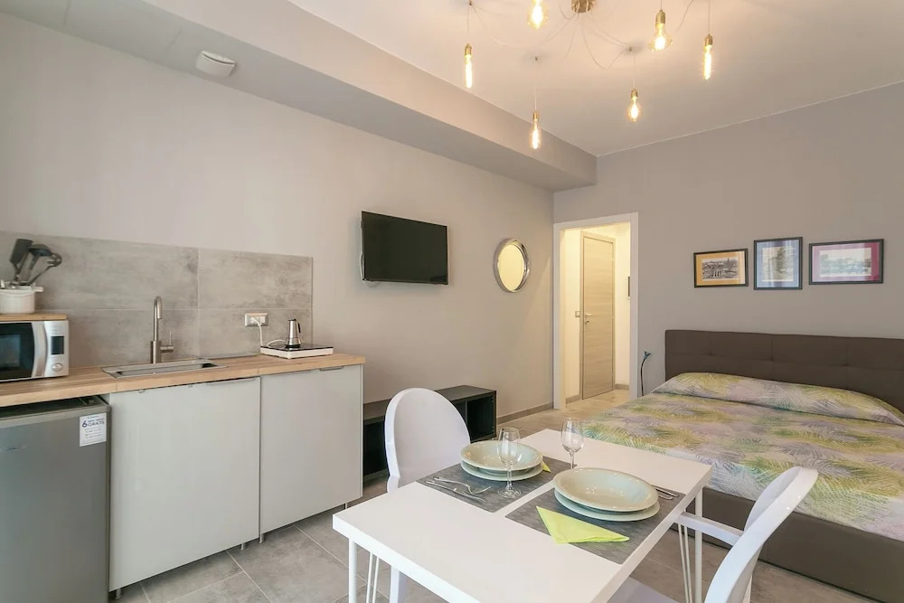 2 Studios Combined - Milano Centrale