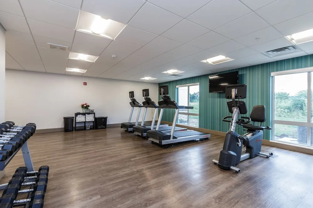Holiday Inn Express & Suites- South Bend Casino by IHG