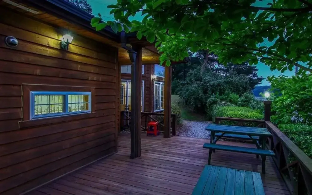 Taean Sky Lake Pension