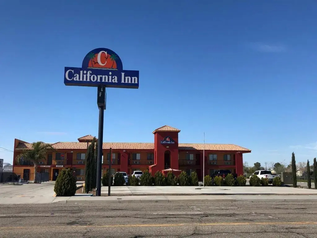 California Inn Hotel and Suites Adelanto US 395