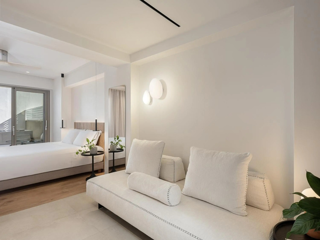 Iperion Beach Hotel