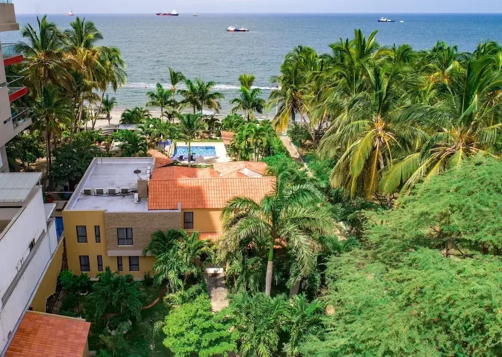 Casa Verano Beach Hotel