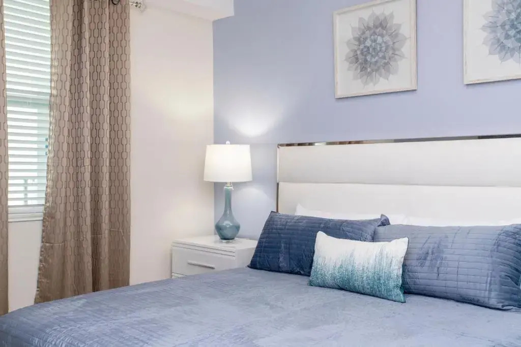 Stunning 2 Bd Close to Disney @ Storey Lake 203