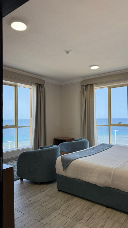 SEAVIEW HOTEL