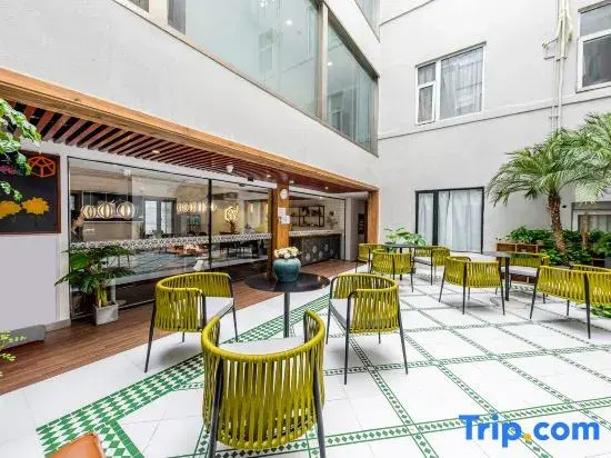 Dengba Hotel Shanghai Changshou Road Branch