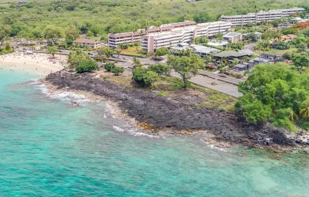 White Sands Beach Condo #324. BIG PATIO!! Ocean and Mountains across from beach!