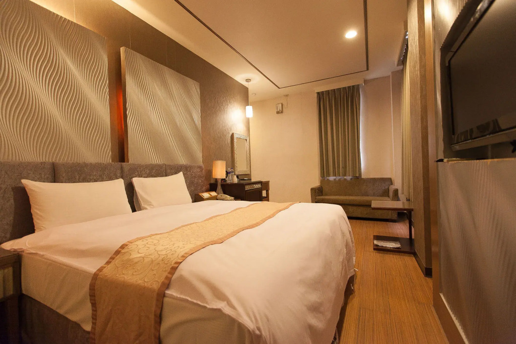 AOIKE Hot Spring Hotel