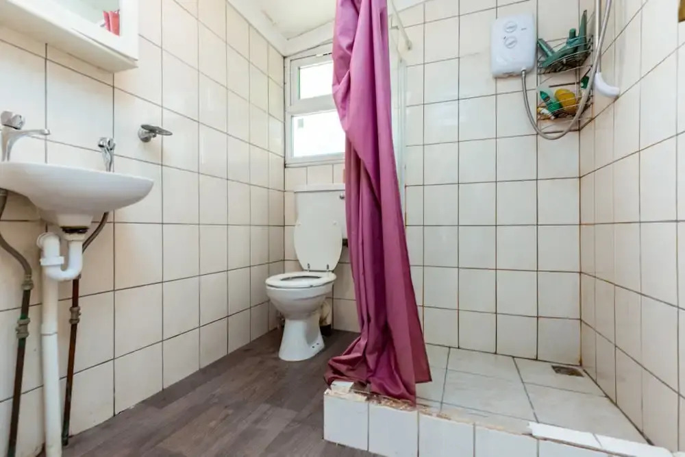 Bazely Street Deluxe Single Room 4
