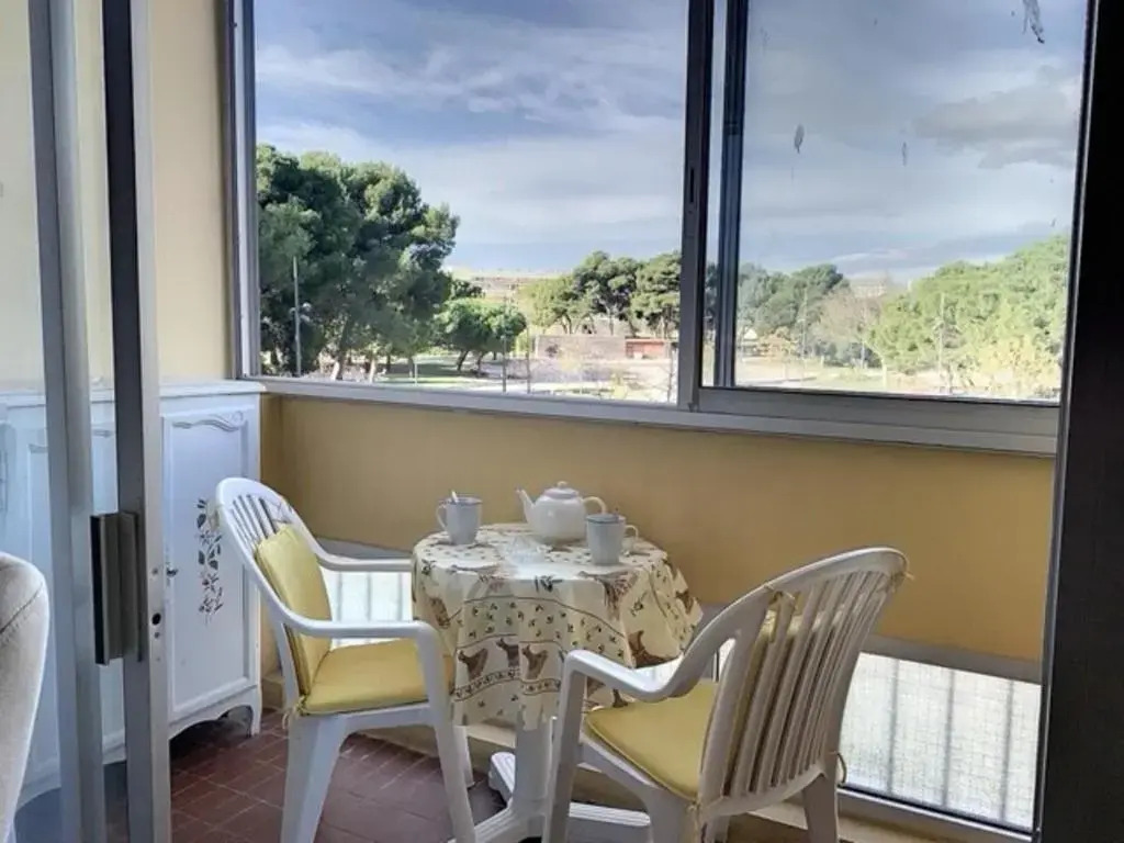 Appartement Balaruc-les-Bains, 1 pièce, 2 personnes - FR-1-503-117