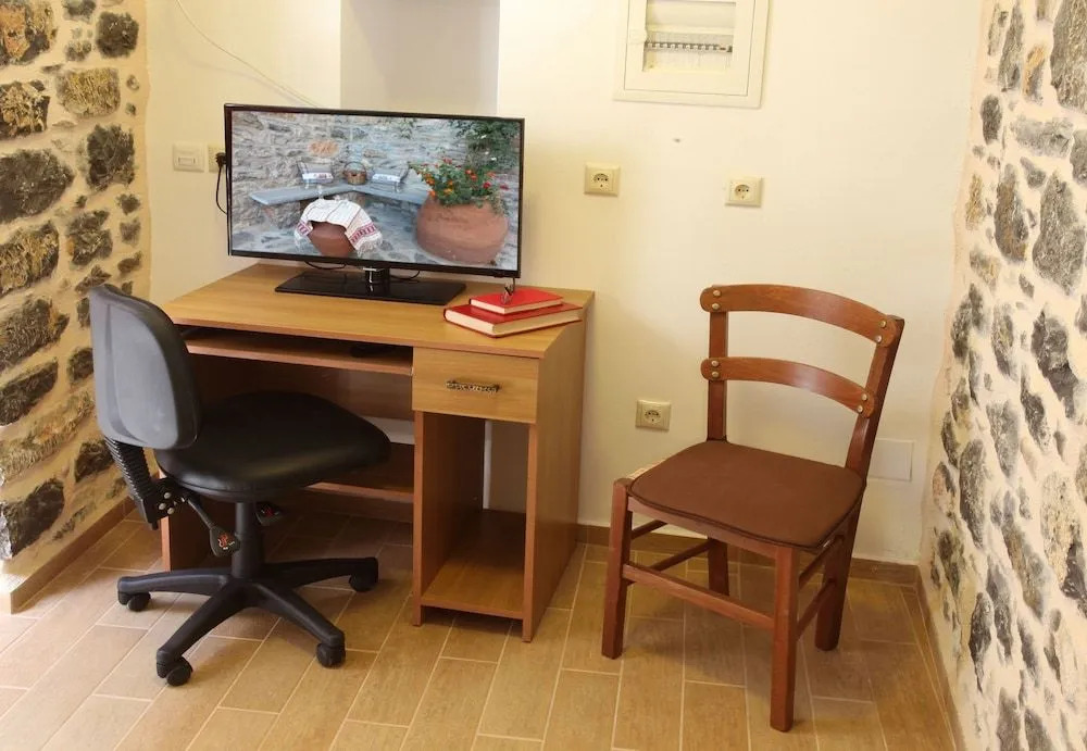 Stoes Traditional Suites