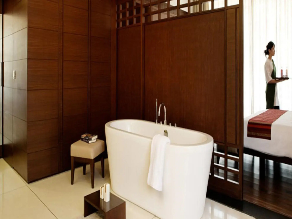 Slohh by Roach Bengaluru, Curio Collection by Hilton
