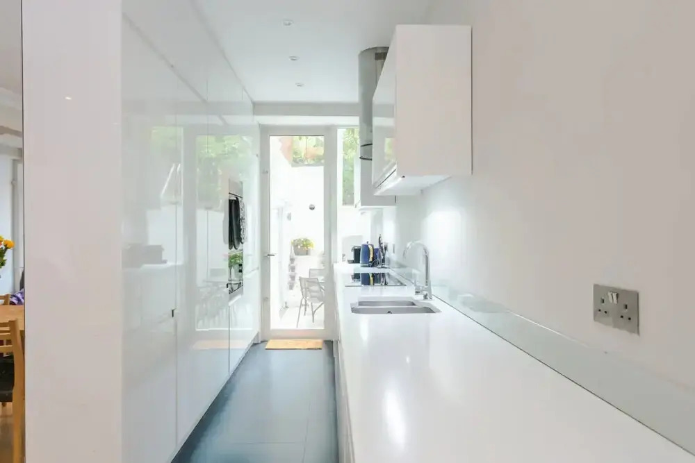 Modern 2 Bedroom Apartment Near Gloucester Road