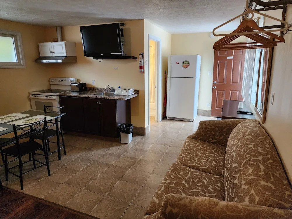 Sunparlor Motel