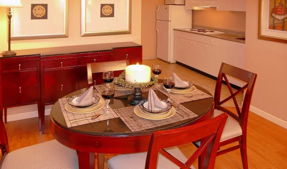Red Lion Inn and Suites Victoria