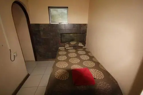 Ingwe Guesthouse