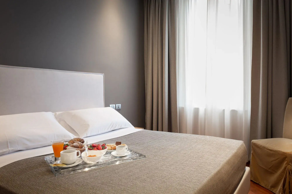 HNN Luxury Suites