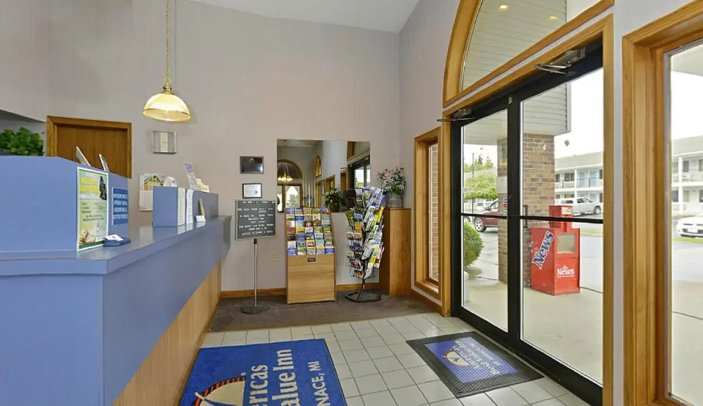 Americas Best Value Inn Saint Ignace